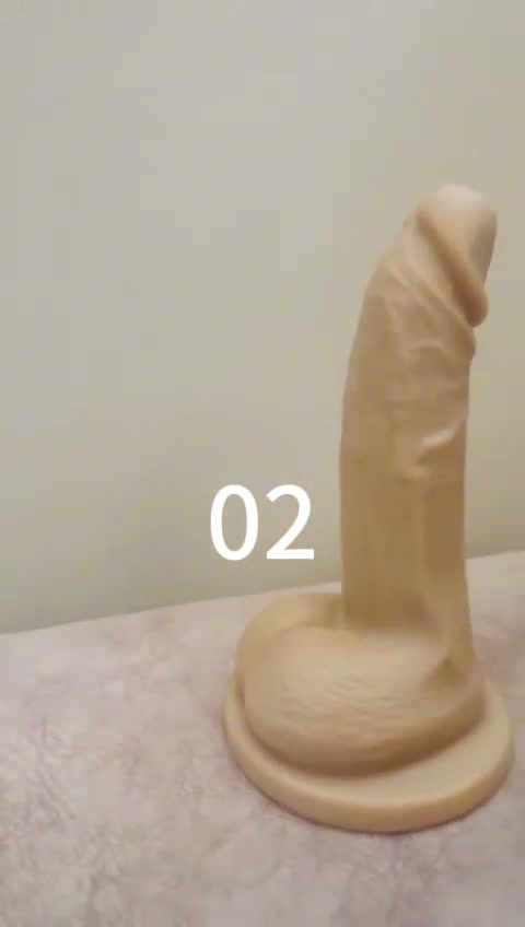 Curved Realistic Dildo 19.5 cm